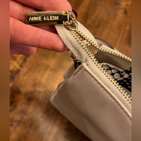 Ann klein crossbody Vintage purse - Picture 12 of 16